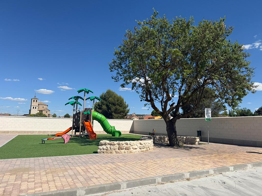 Parque Infantil en Valoria